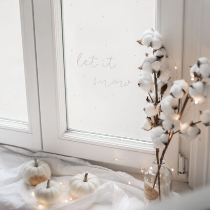 Samolepka na okno Let it Snow