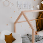 Samolepky na zeď zlaté tečky set 48 ks