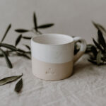 Šálek Hello z kameniny 250 ml