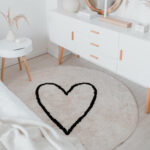 Kulatý koberec srdce 140 cm